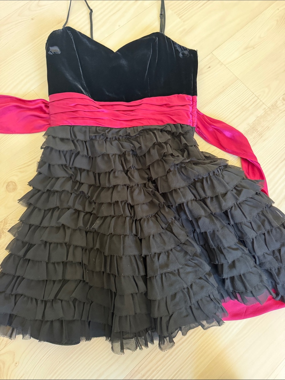 Bundle of vintage Betsy JOHNSON dresses - Picture 6 of 8
